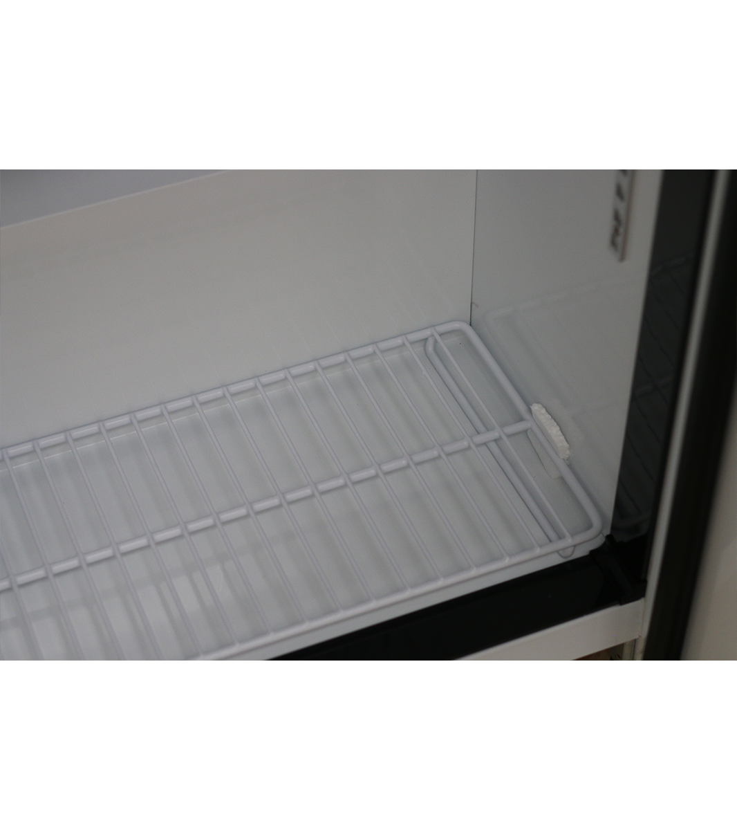 Contender White Upright Freezer - 400L Capacity - Ventilated