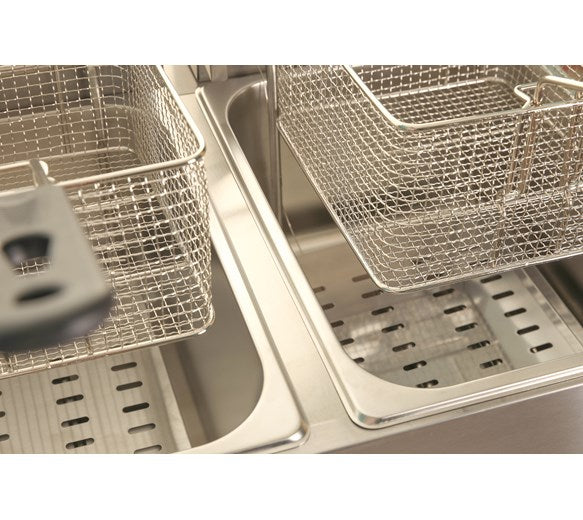 Quattro 2 x 9 Litre Twin Tank Commercial Electric Fryer