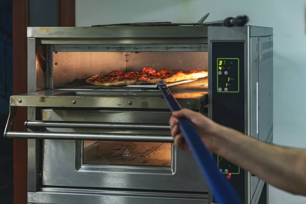 Combi Oven vs Convection Oven: Which Should You Buy?
