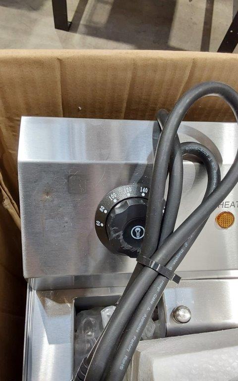 GRADED - Quattro Floor Standing 2 x 16 Litre Twin Tank Electric Commercial Fryer