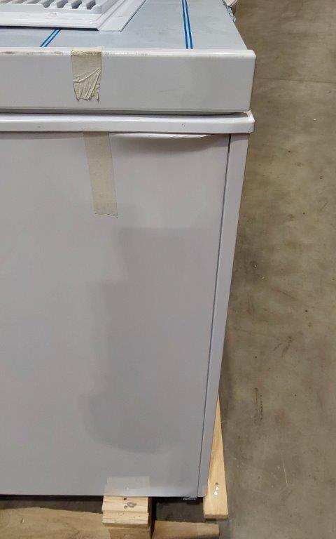 GRADE 3 - Contender 655L Capacity Twin Lid Chest Freezer
