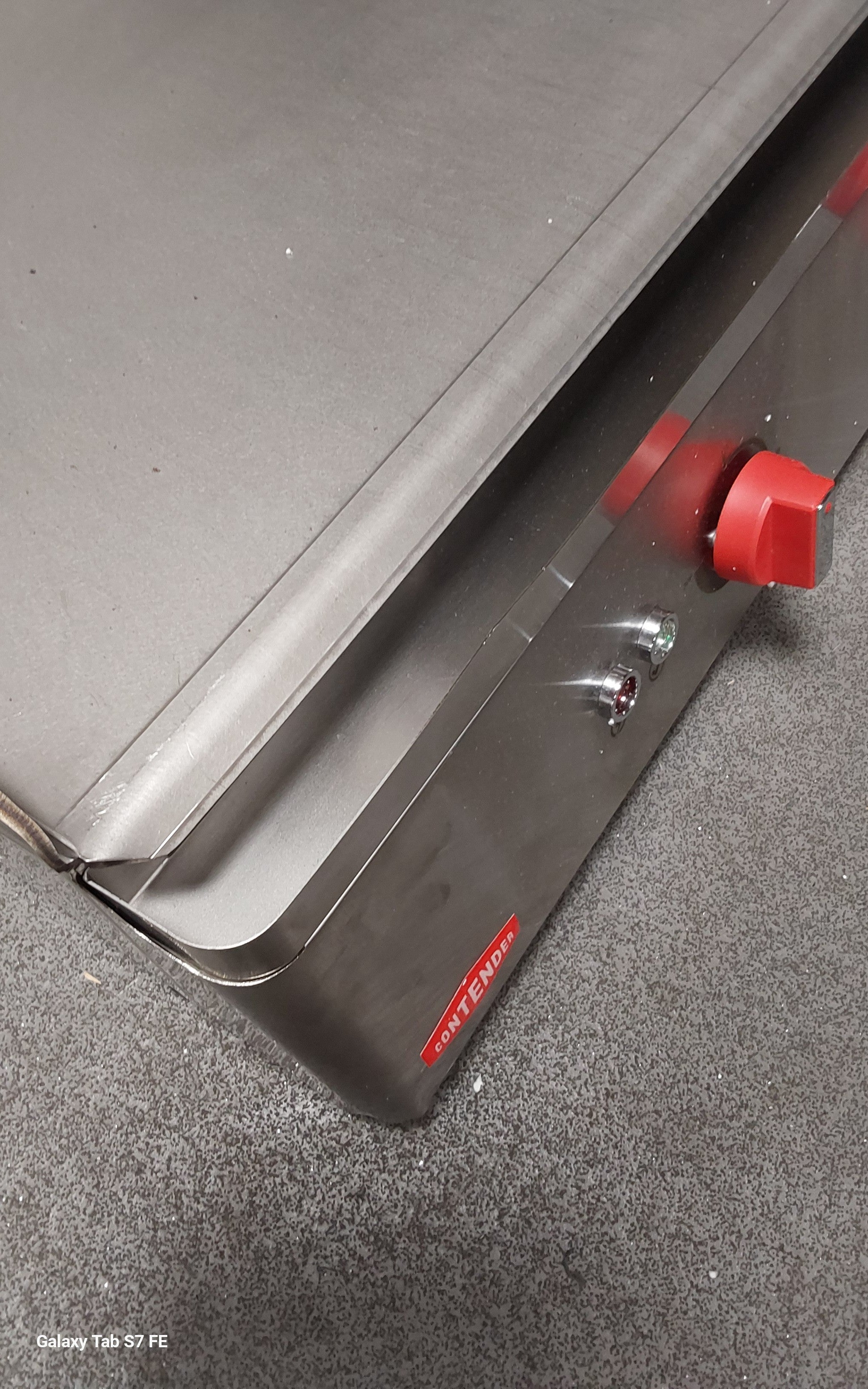 Contender 700mm Electric Griddle (Flat Plate) – Efficient Cooking & Precise Heat Control