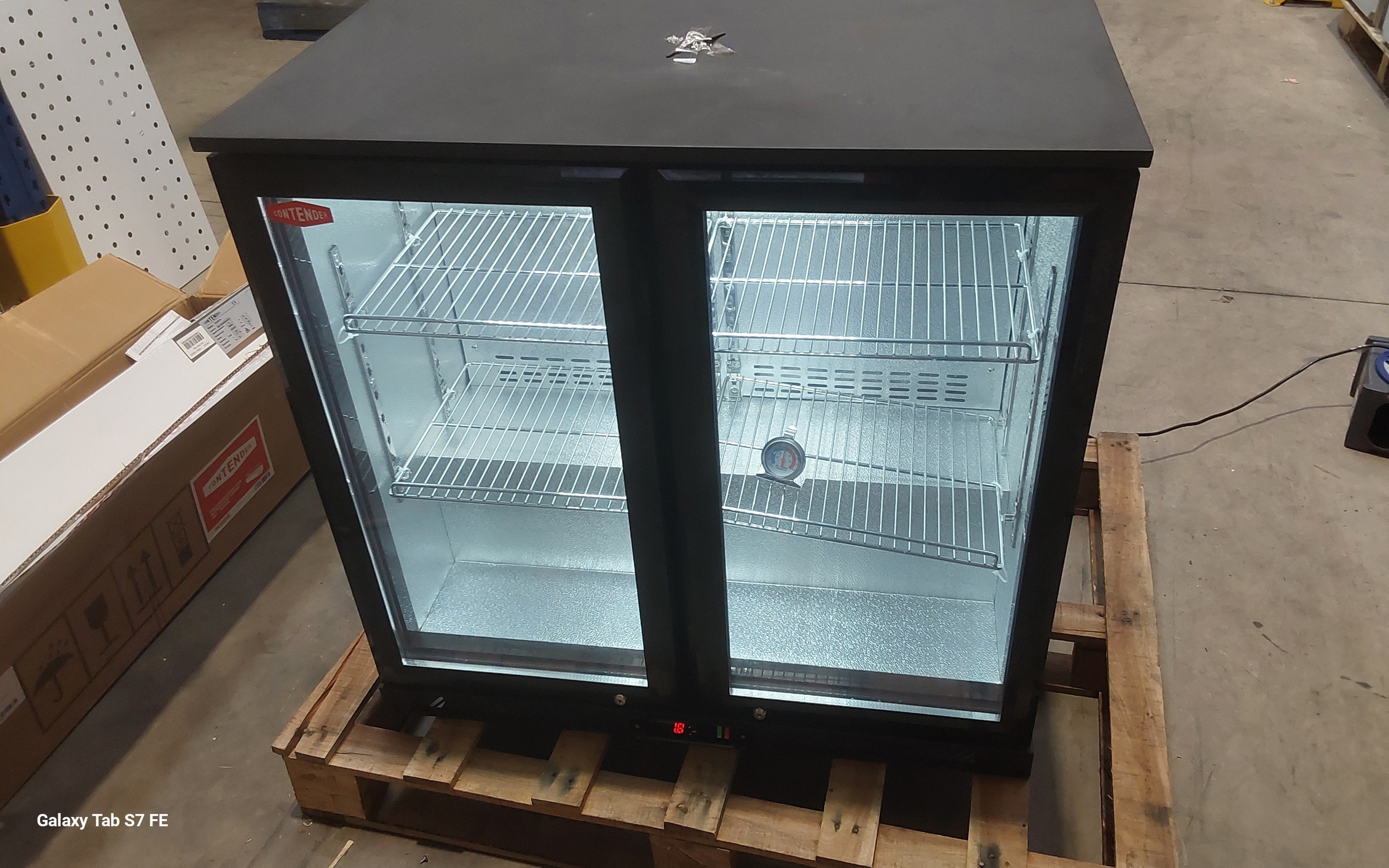 Contender 220L Double Door Bottle Cooler (Hinged) – Reliable Chilled Drinks Storage