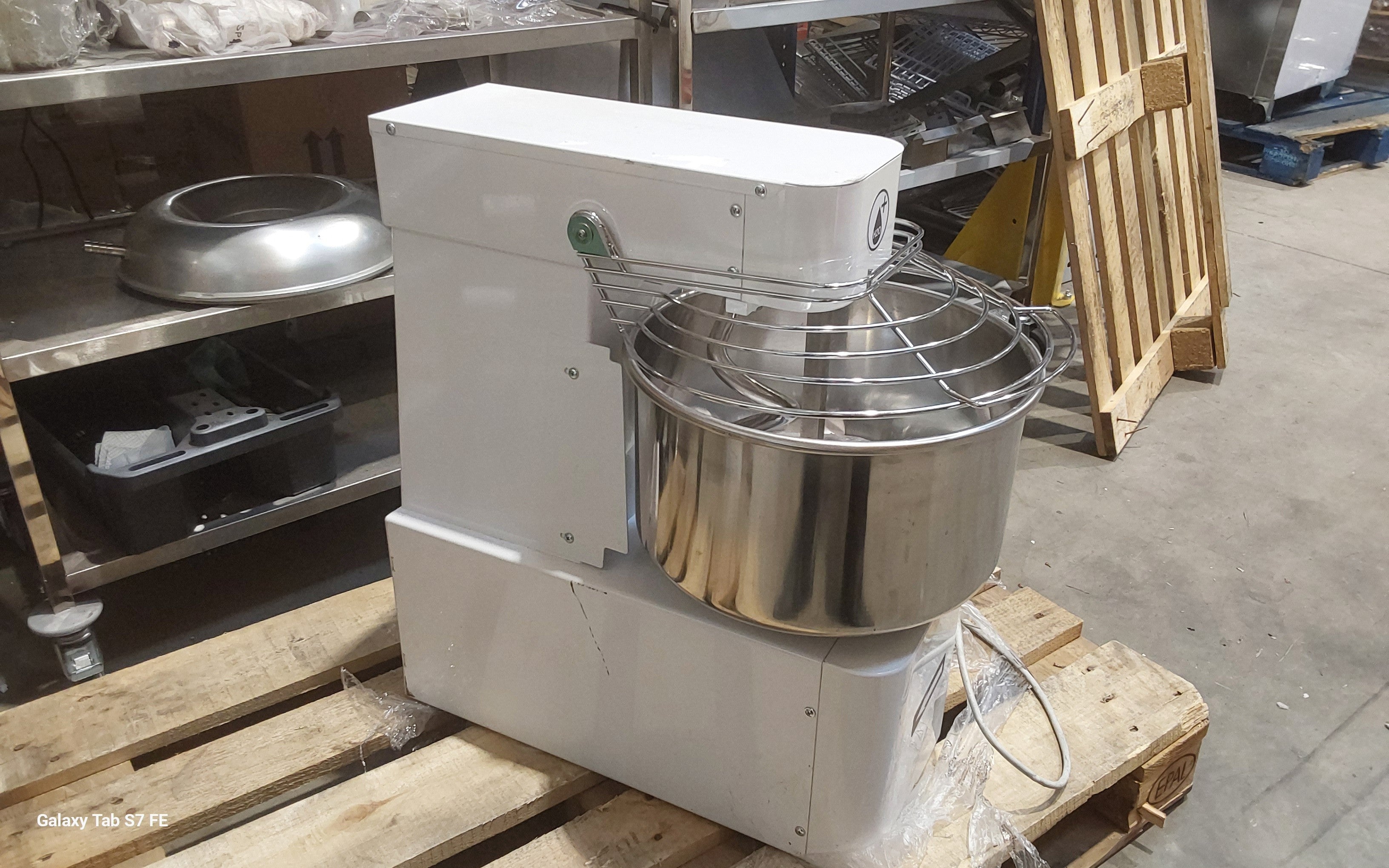 Contender 22L Twin Speed Spiral Dough Mixer (16kg, 3 phase) – Consistent Dough Mixing Performance