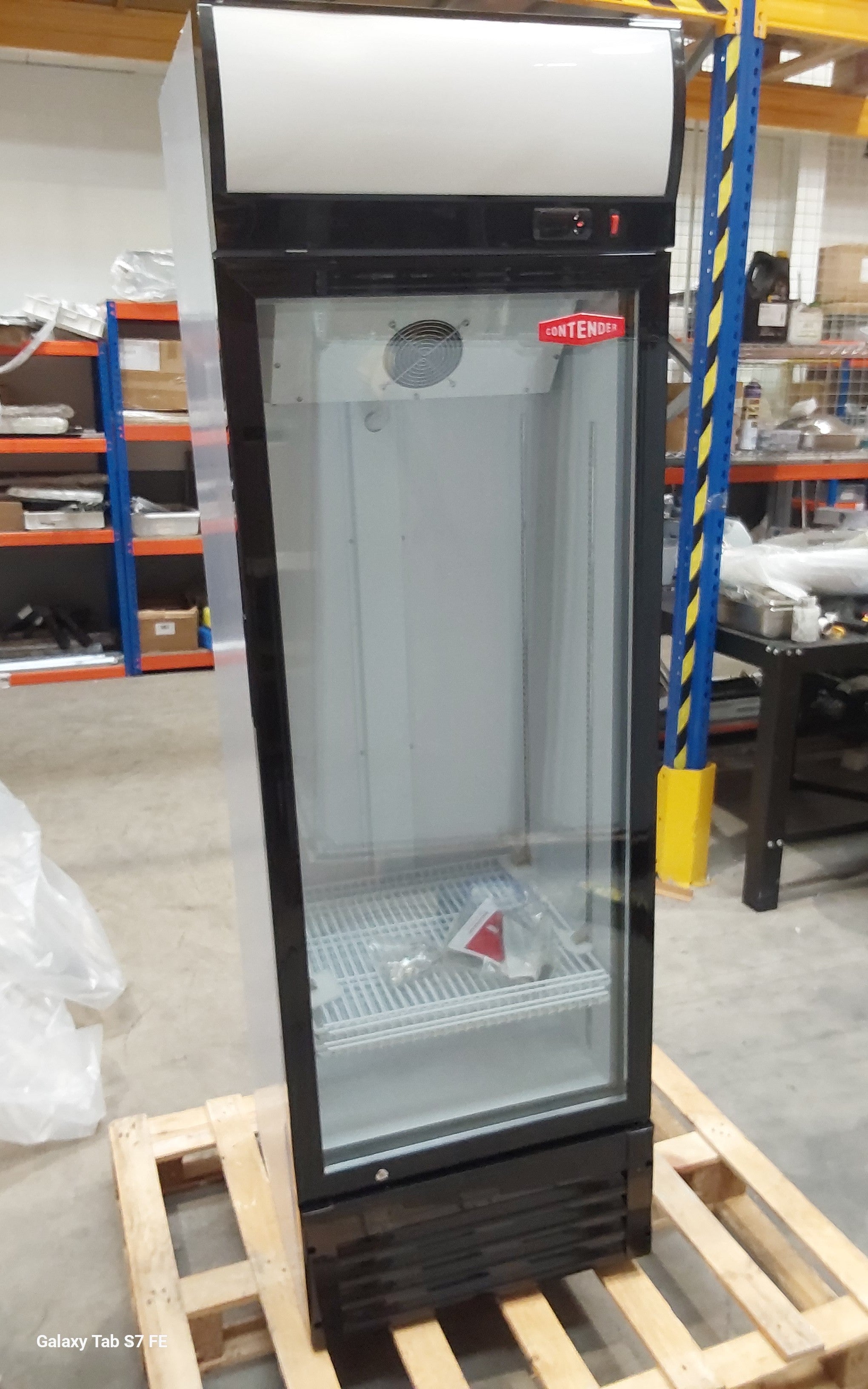 Contender 360L Glass Door Display Fridge – Compact Chilled Display for Smaller Venues