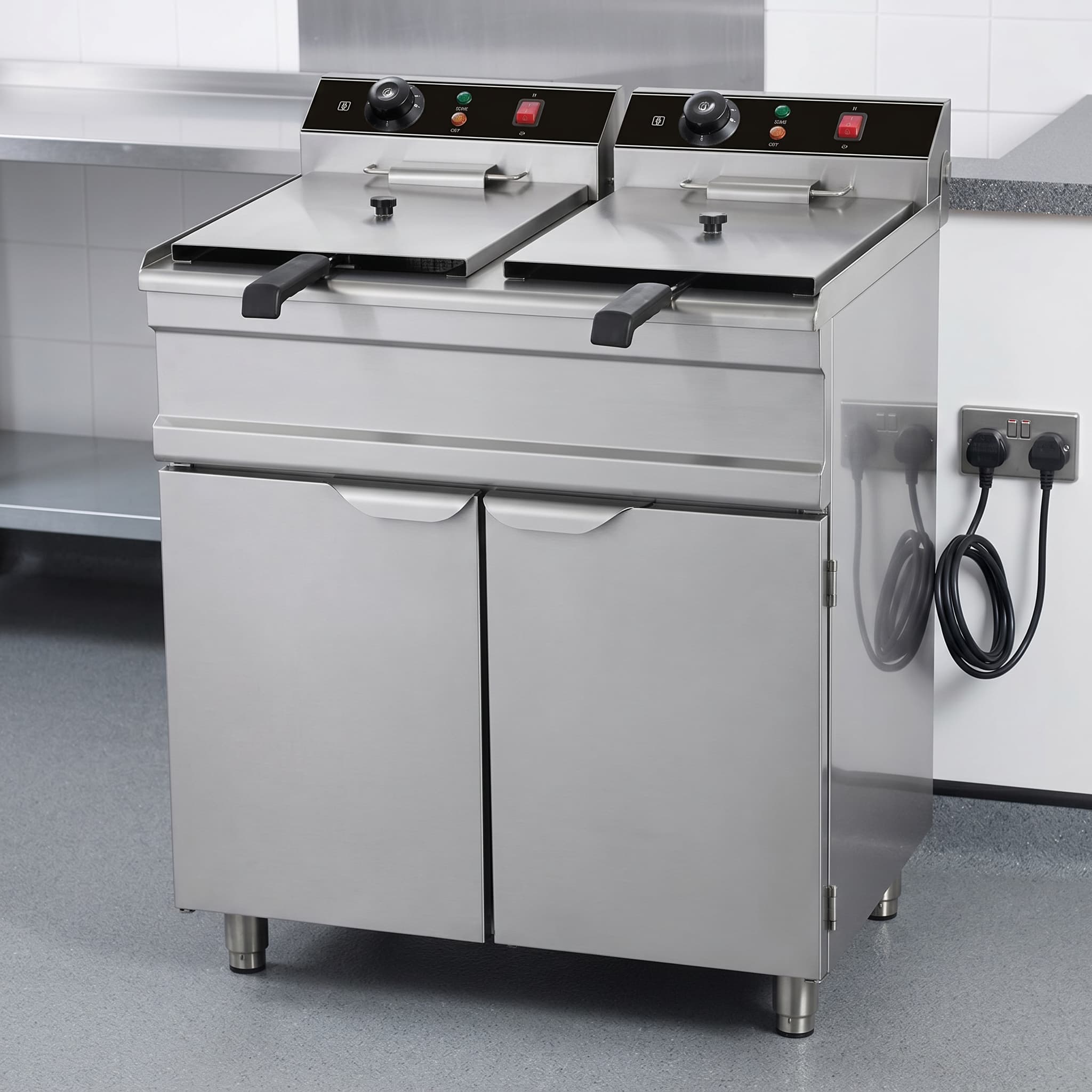 Contender 530mm Twin Tank Electric Fryer – Dual 16L Floor Standing Commercial Fryer