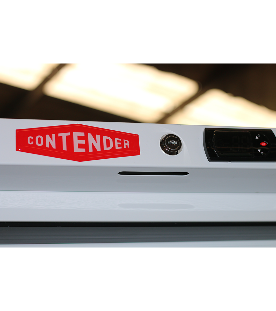 Contender 400L White Upright Freezer – Ventilated Commercial Cold Storage