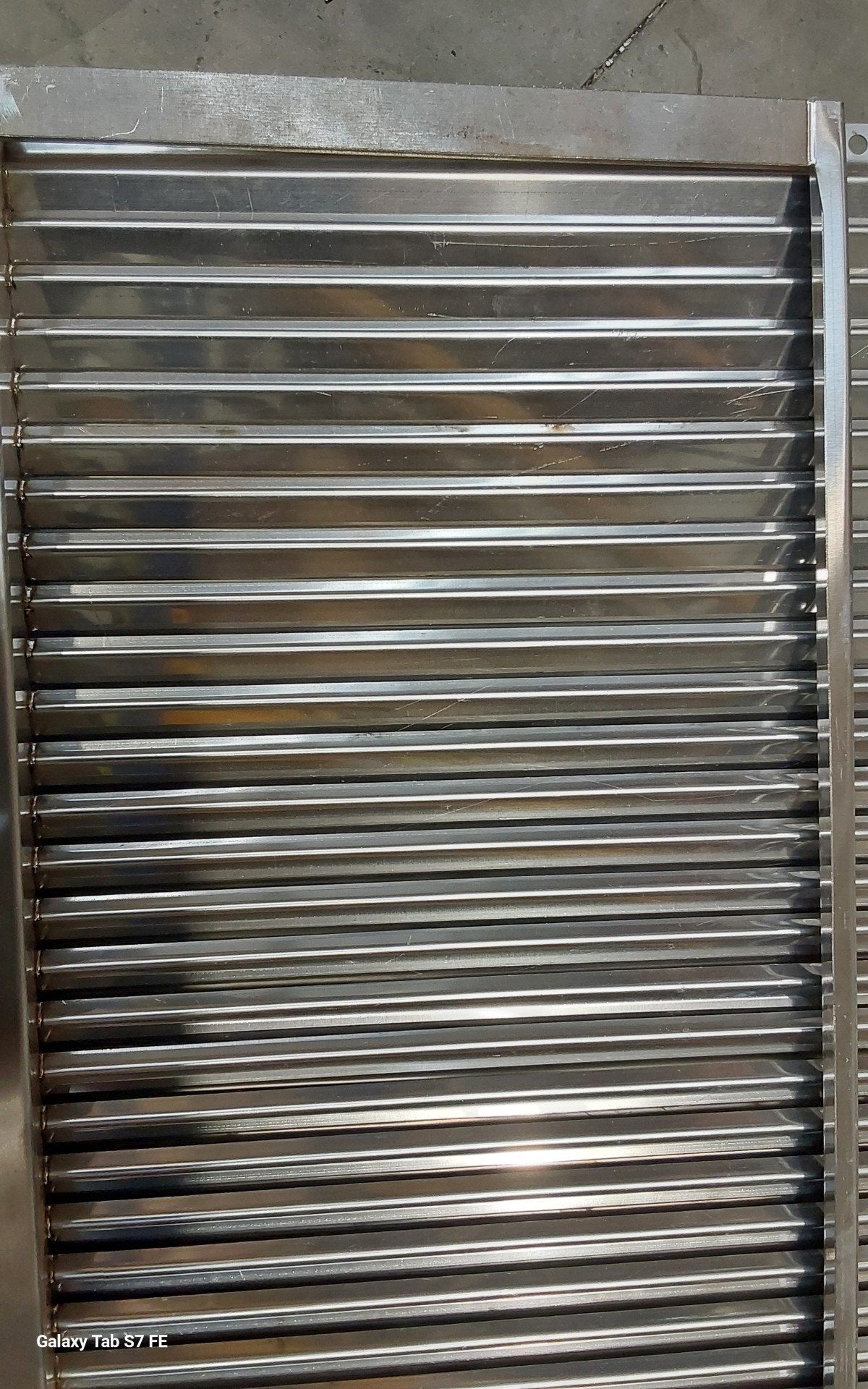 Graded C grill top