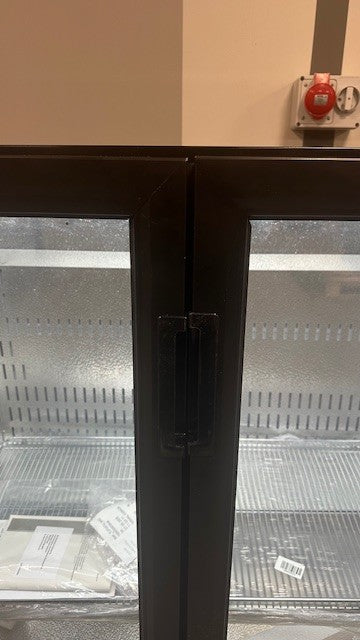 Premium Contender 216L Commercial Double Door Drinks Fridge - Hinged Doors