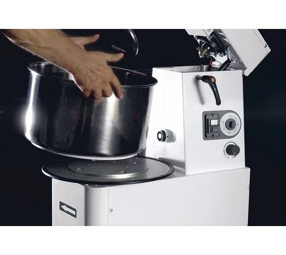 Contender Variable Speed Dough Mixer Lift Up Lid & Removable 48 Litre 42kg Bowl