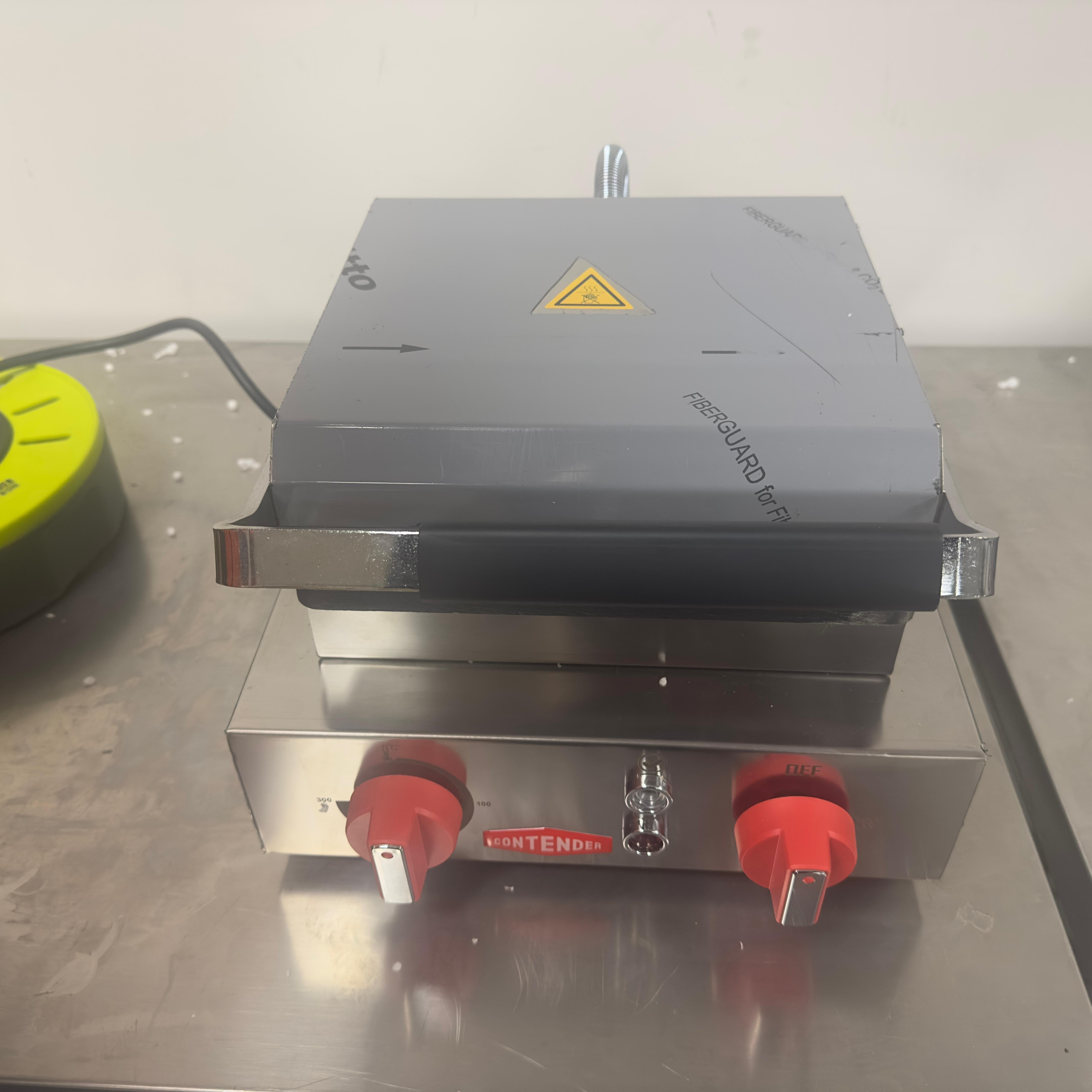 Contender Brussels Electric Waffle Maker