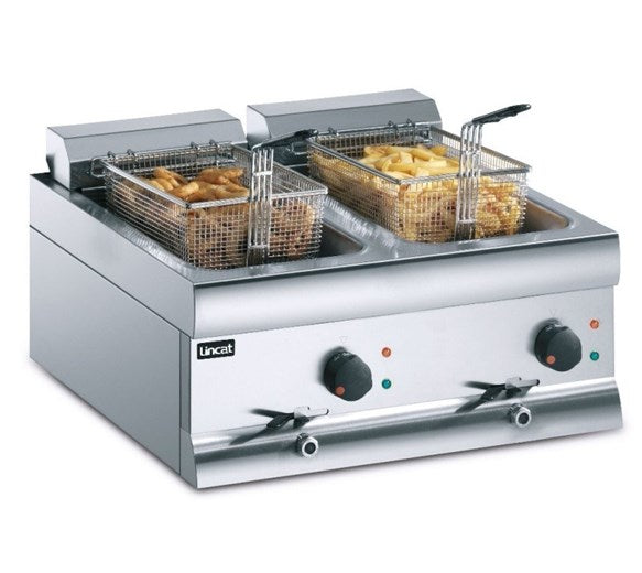 Lincat Silverlink 600 DF66 2 x 9  Litre Twin Tank Electric Fryer With Baskets